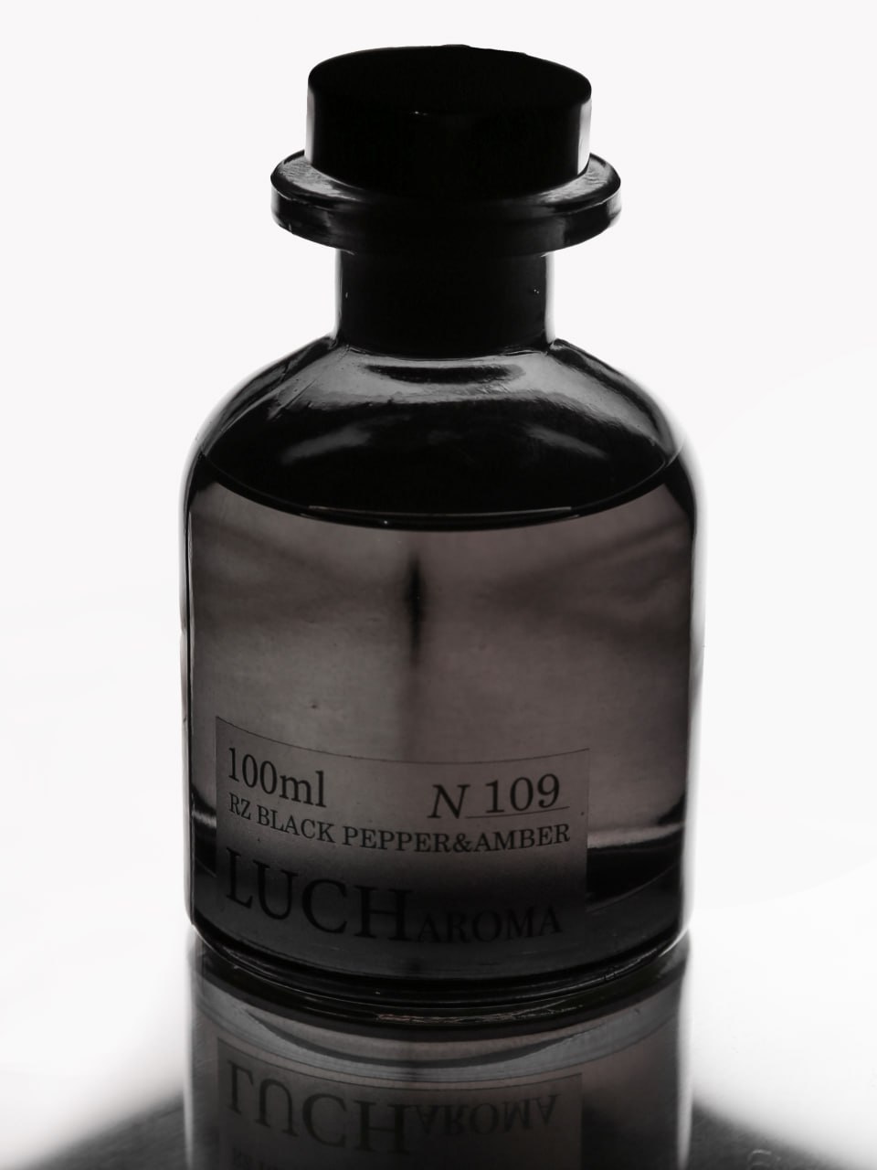 LUCHaroma Аромадиффузор 100мл с палочками Аромат 109 Черный перец и амбра
